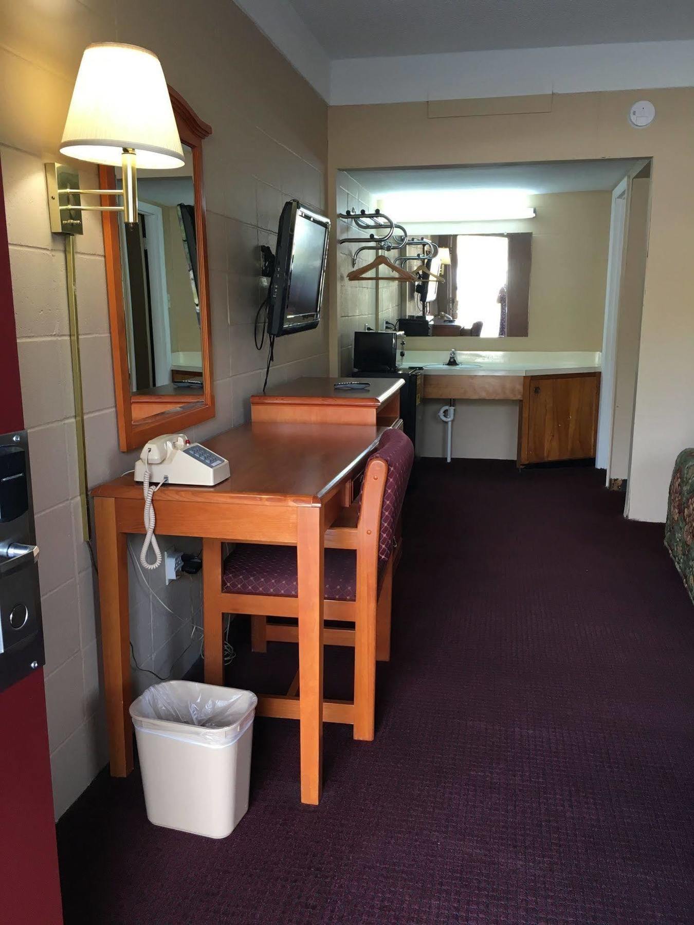 Budget Inn Carthage Ngoại thất bức ảnh